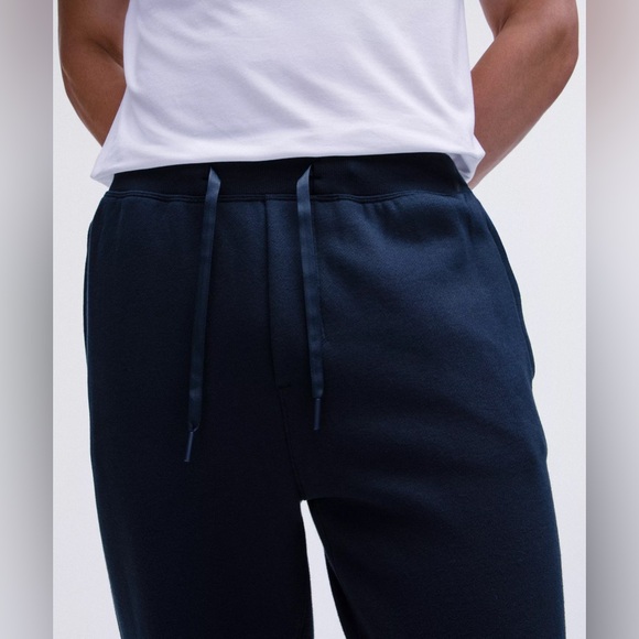 Lululemon Men’s Steady State Relaxed Joggers in Navy, size Small - Picture 3 of 13